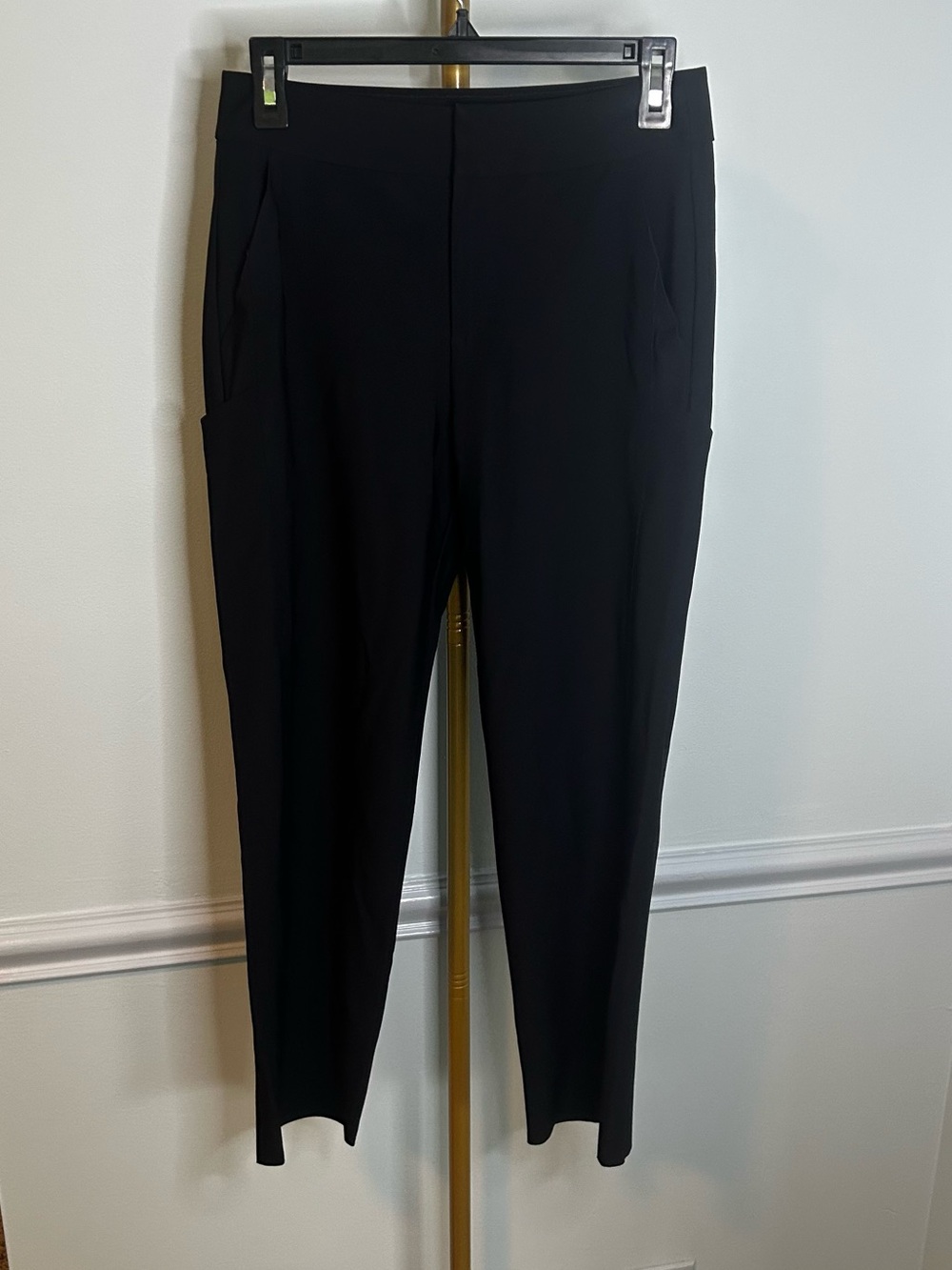 Athleta Black Stellar Straight Crop Pants Size 4